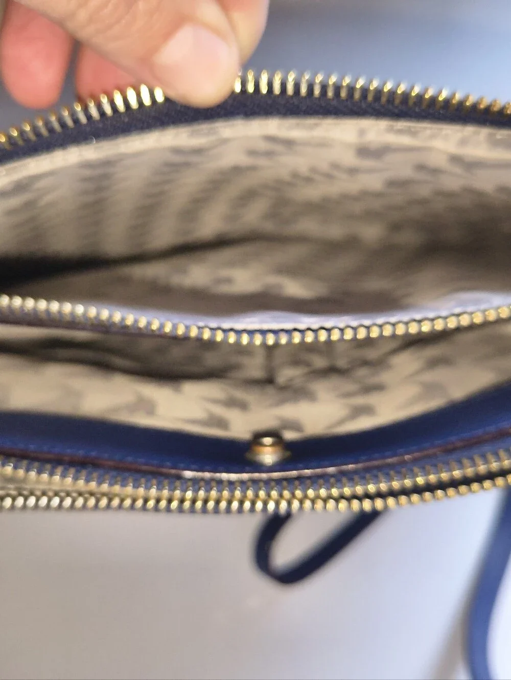 Lo & Sons Blue Pearl Crossbody